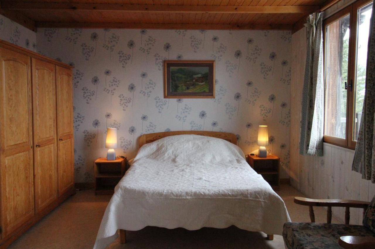 Le Vieux Chalet Bed & Breakfast Embrun Dış mekan fotoğraf