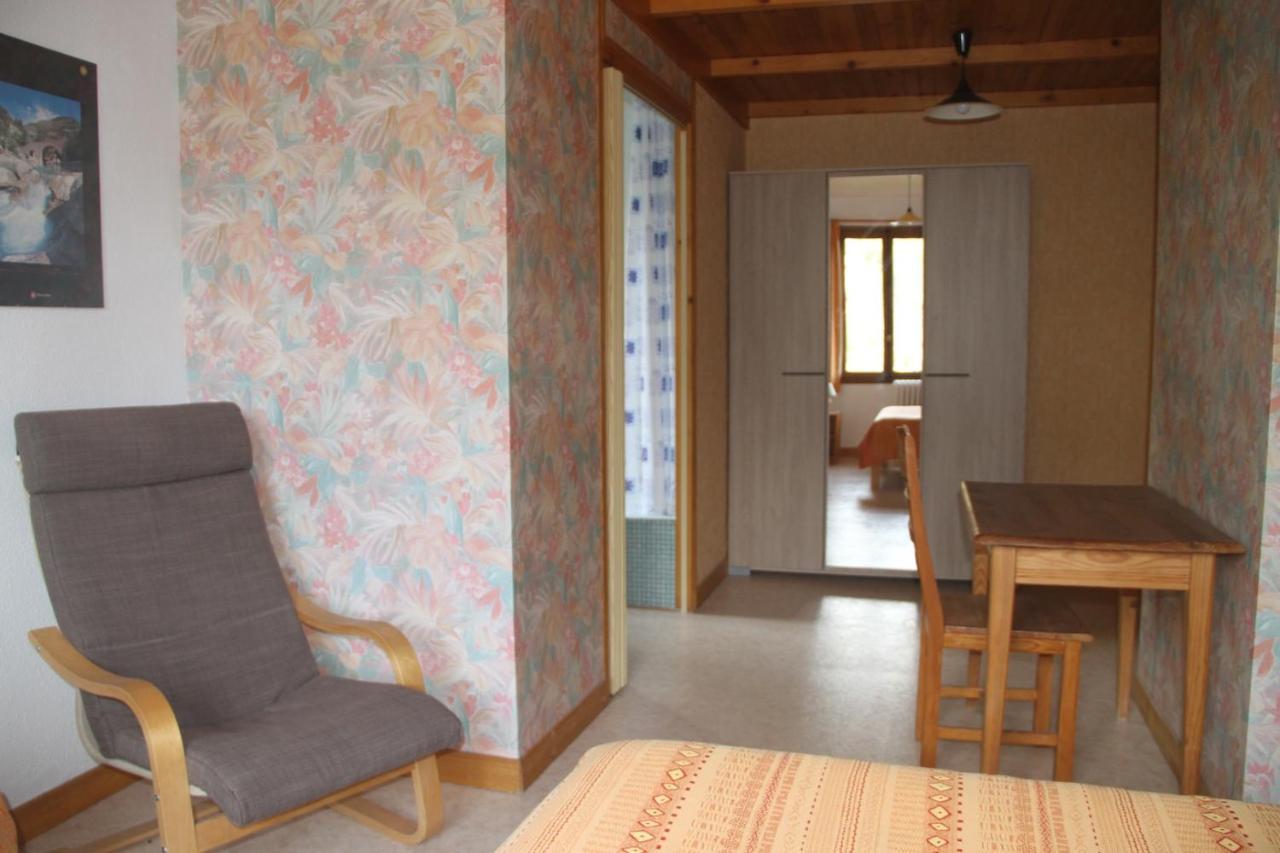 Le Vieux Chalet Bed & Breakfast Embrun Dış mekan fotoğraf